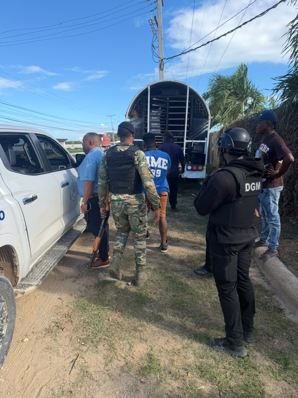 Santo Domingo encabeza interdicciones migratorias este jueves con  157 detenidos.